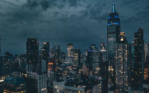 夜景下的纽约大厦