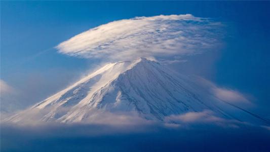 日本优美的富士山风光