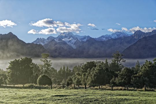 新西兰韦斯特兰国家公园风光图片