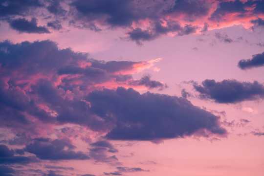 紫色日落风景图片