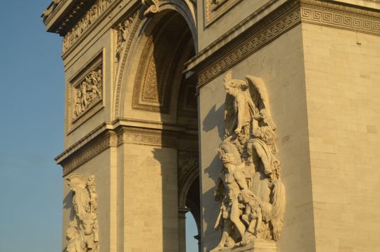 法国巴黎凯旋门建筑景色图片