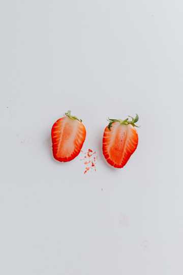 草莓切片图片