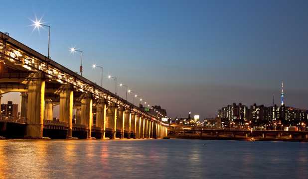 首尔汉江盘浦大桥图片