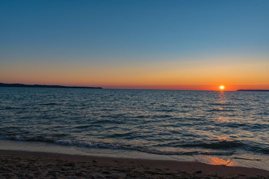 海岸海滩夕阳景观景观图片