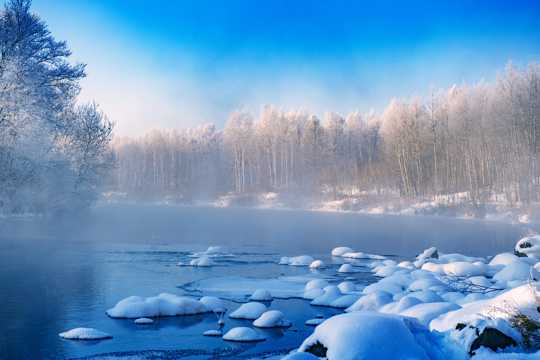 黑龙江库尔滨河的冬日景色图片