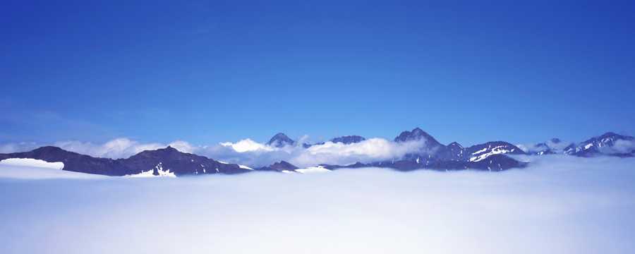 山岭云层图片