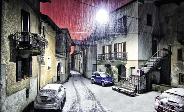 夜晚雪天街头图片